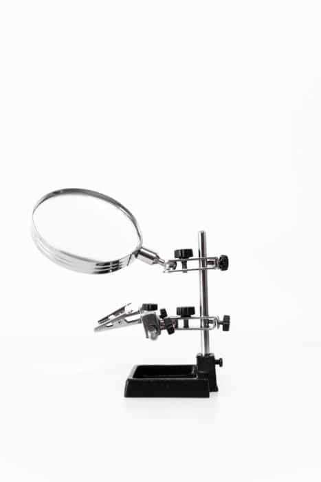 troisieme-main-loupe-4