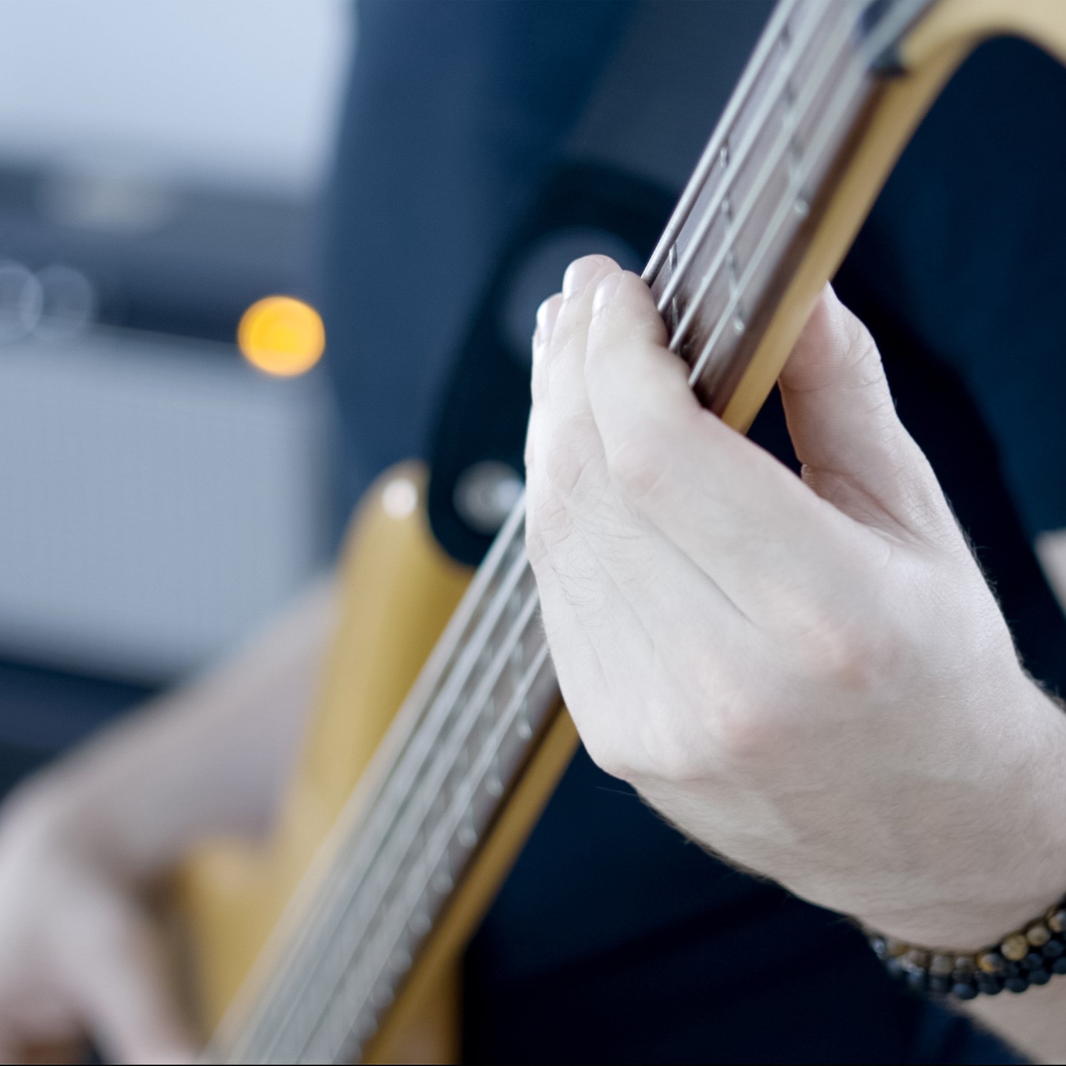 Full-story-a-la-basse